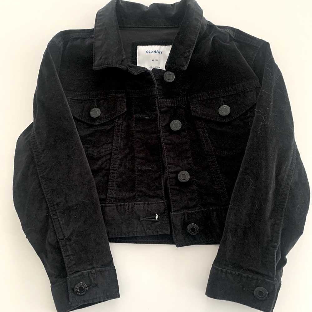 Girls 5T cropped black velvet jacket